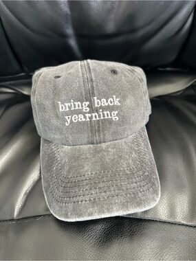 Adjustable baseball cap O/S